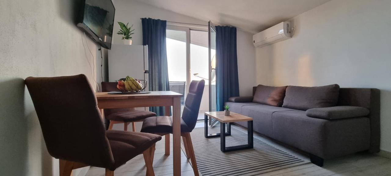 Matej 3 Appartement Zadar Buitenkant foto